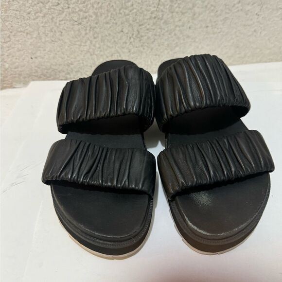 Sorel Roaming Two Strap Slide Sandals 6.5/37 - Picture 1 of 9